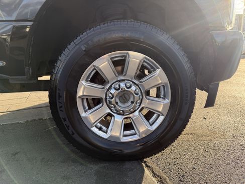 Used 2017 Ford F350 Platinum w/ Platinum Ultimate Package image 28