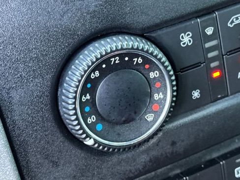 Used 2016 Mercedes-Benz Sprinter 3500 image 29