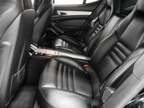 Used 2014 Porsche Panamera Turbo image 12
