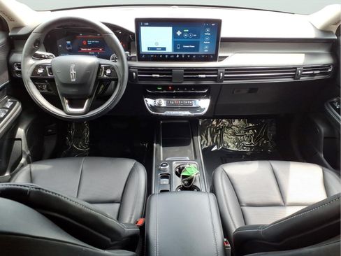 Used 2023 Lincoln Corsair FWD w/ Equipment Group 101A image 11