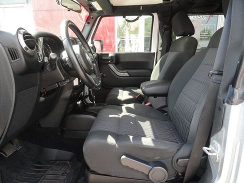 Used 2011 Jeep Wrangler Sport AWD/4WD image 9