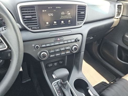 Used 2022 Kia Sportage LX AWD/4WD image 29