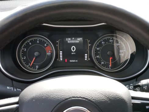 Used 2020 Jeep Cherokee Latitude Plus w/ Cold Weather Group image 21