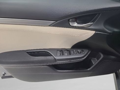 Used 2018 Honda Civic EX image 20