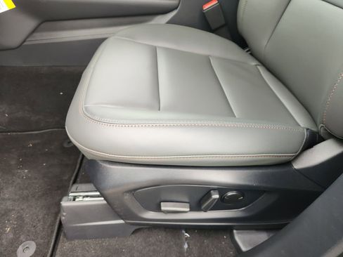 New 2026 Ford Explorer Active w/ Active Comfort Package RWD image 16