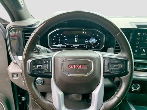 Used 2023 GMC Sierra 1500 SLT AWD/4WD image 14