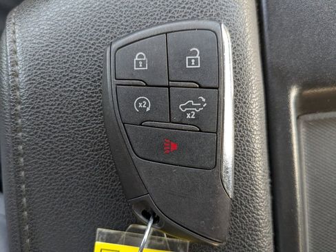 Used 2025 Chevrolet Silverado 1500 LT image 31