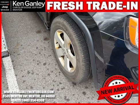 Used 2013 Jeep Grand Cherokee Laredo image 12