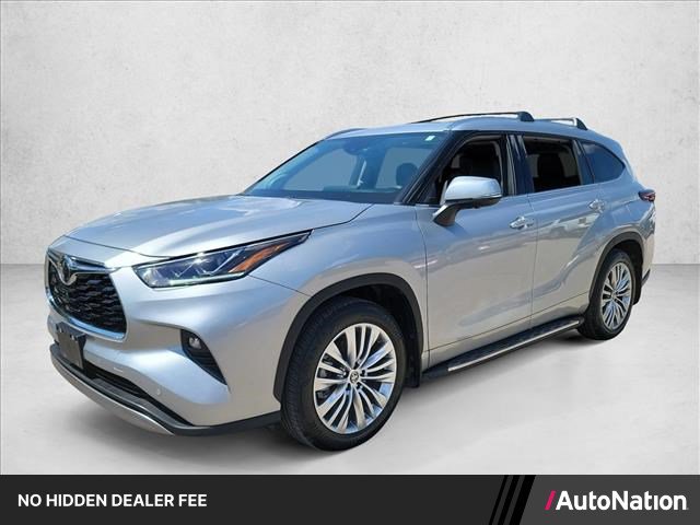 Used 2025 Toyota Highlander Platinum AWD/4WD image 1
