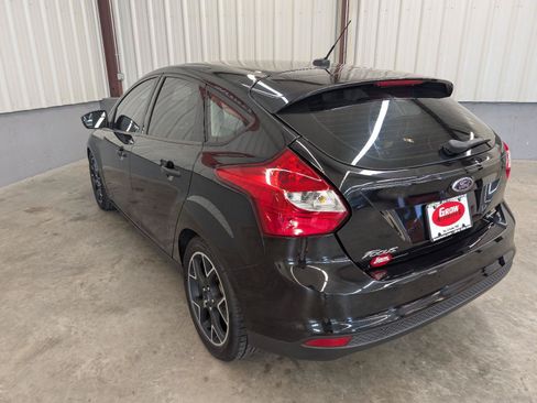 Used 2014 Ford Focus SE w/ Equipment Group 201A FWD image 15