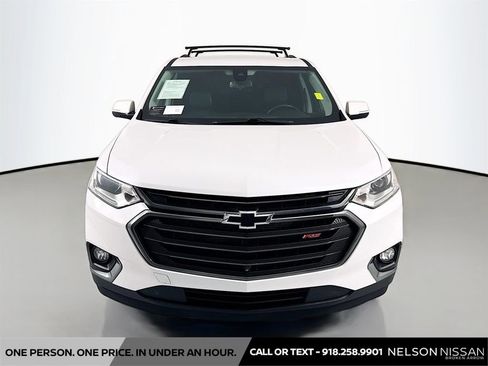 Used 2020 Chevrolet Traverse RS w/ LPO, Floor Liner Package FWD image 2