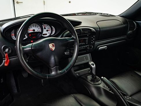 Used 2004 Porsche 911 Carrera image 4