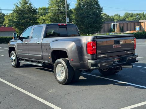 Used 2016 GMC Sierra 3500 Denali w/ Duramax Plus Package image 8