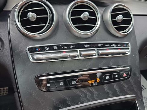 Certified 2022 Mercedes-Benz GLC 43 AMG 4MATIC image 17