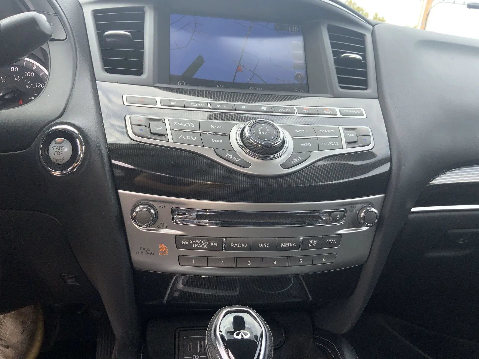 Used 2019 INFINITI QX60 Luxe w/ Essential Package AWD/4WD image 17