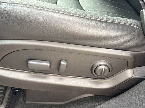 Used 2017 Buick Enclave Premium w/ Experience Buick Package AWD/4WD image 20