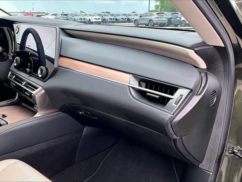 Used 2025 Lexus RX 350 Premium Plus w/ Convenience Package FWD image 18
