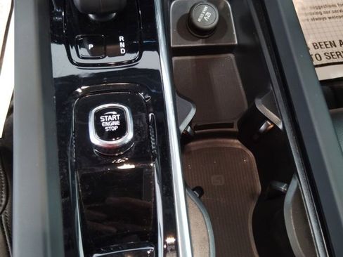 Used 2025 Volvo S60 B5 Core image 16