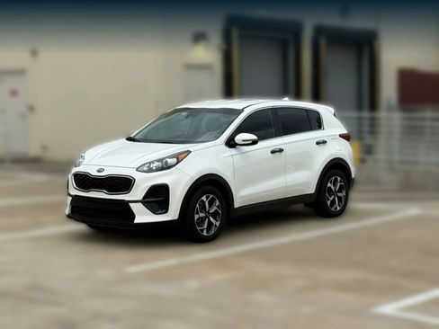 Used 2021 Kia Sportage LX w/ LX Fwd Popular Package image 3