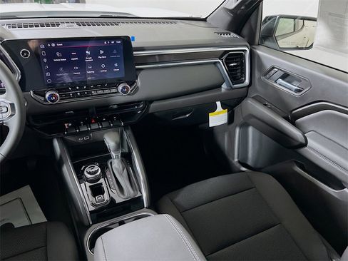 New 2026 GMC Canyon Elevation w/ Convenience Package image 19