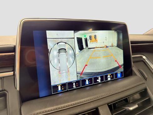 Used 2023 Chevrolet Tahoe High Country AWD/4WD image 15