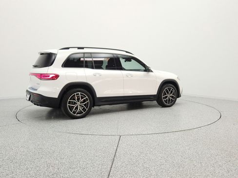 Used 2023 Mercedes-Benz EQB 350 4MATIC SUV image 5