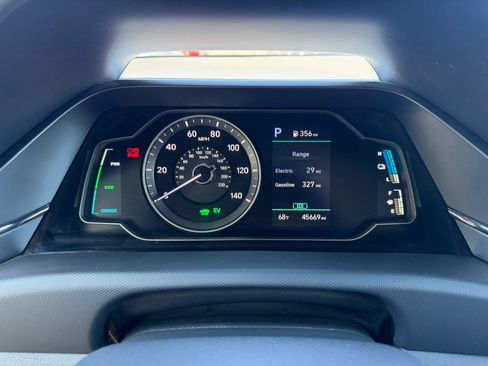Used 2022 Hyundai Ioniq SE FWD image 13