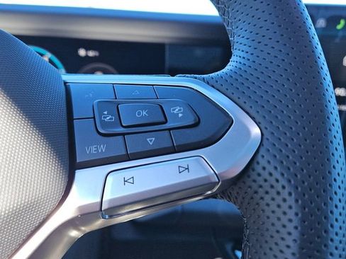 New 2026 Volkswagen Tiguan SE R-Line image 25