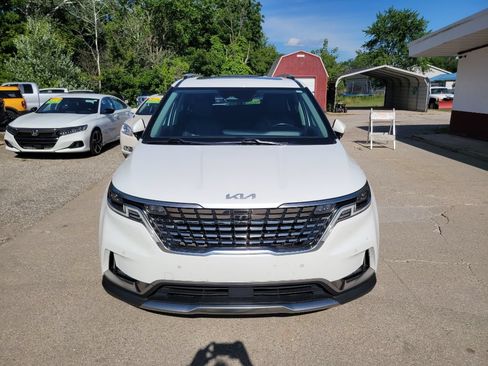 Used 2023 Kia Carnival SX Prestige FWD image 2