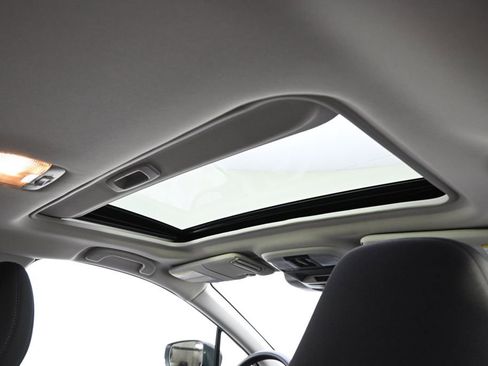 Certified 2026 Subaru Crosstrek 2.0i Premium image 17