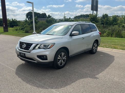 Used 2020 Nissan Pathfinder SV AWD/4WD image 7