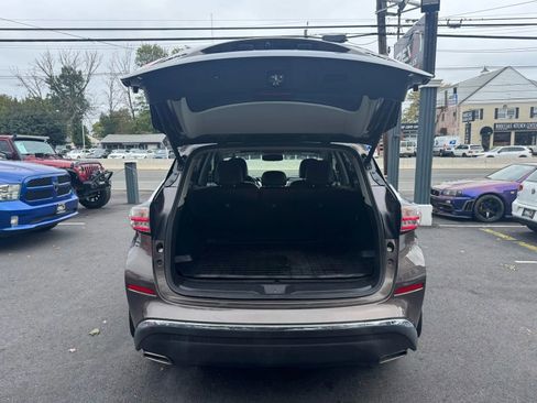 Used 2015 Nissan Murano Platinum w/ Platinum Technology Package image 20