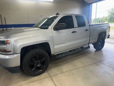 Used 2018 Chevrolet Silverado 1500 Custom w/ Rally 1 Edition AWD/4WD image 4
