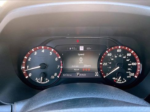 Used 2024 Nissan Titan PRO-4X w/ Pro-4x Convenience Package image 13