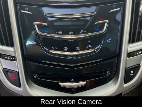 Used 2015 Cadillac SRX Luxury FWD image 18