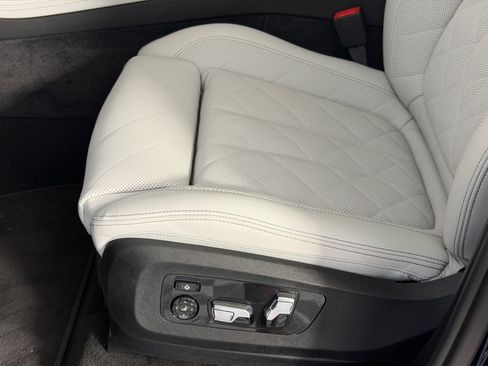 Used 2026 BMW X5 xDrive50e AWD/4WD image 13