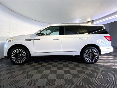 Used 2021 Lincoln Navigator Black Label AWD/4WD image 2
