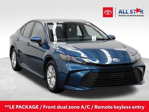 Used 2025 Toyota Camry LE image 1