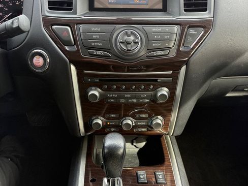 Used 2013 Nissan Pathfinder SL w/ Trailer Tow Pkg image 16