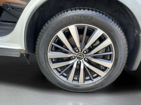 Used 2022 Nissan Pathfinder Platinum w/ Cargo Package FWD image 31