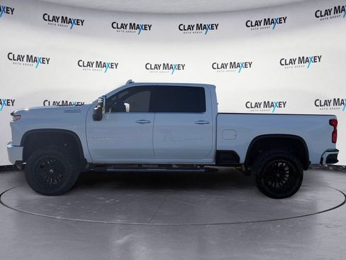 Used 2023 Chevrolet Silverado 2500 High Country image 2