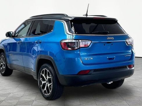 Used 2025 Jeep Compass Limited AWD/4WD image 4