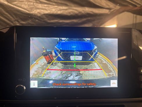 Used 2025 Toyota Camry LE image 17