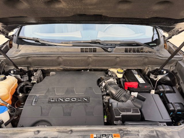 Used 2016 Lincoln MKX Reserve w/ Climate Package FWD image 20