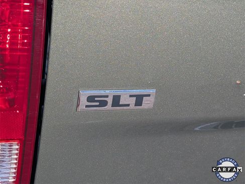 Used 2021 RAM 1500 Classic SLT image 8