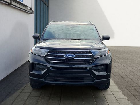 Certified 2022 Ford Explorer XLT image 8