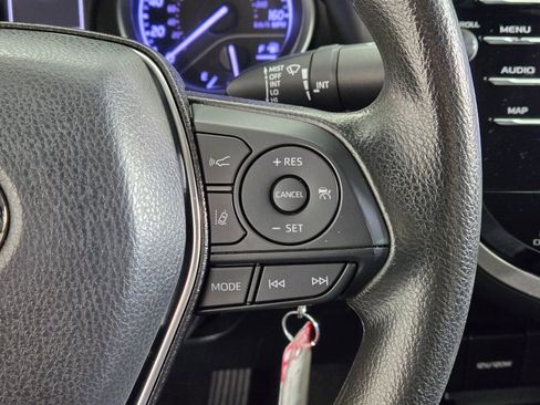 Used 2020 Toyota Camry LE FWD image 27