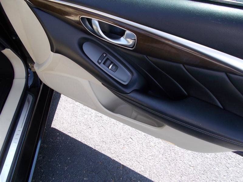 Used 2018 INFINITI Q50 Luxe w/ Essential Package (3.0T Luxe) RWD image 22