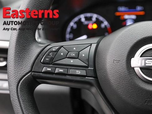 Used 2024 Nissan Altima 2.5 S image 15