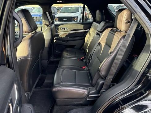 Used 2018 Ford Explorer Sport w/ Equipment Group 401A AWD/4WD image 27